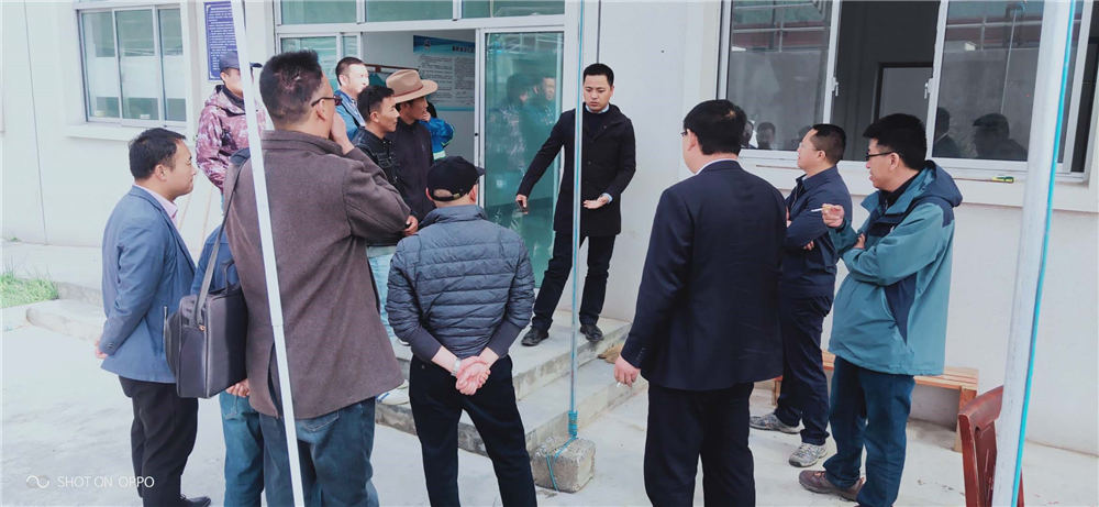 西南督查組在自治區(qū)、日喀則市、吉隆縣、吉隆鎮(zhèn)有關領導的陪同下對吉隆鎮(zhèn)污水處理廠檢查工作